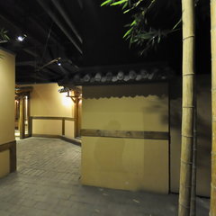 弯曲小巷